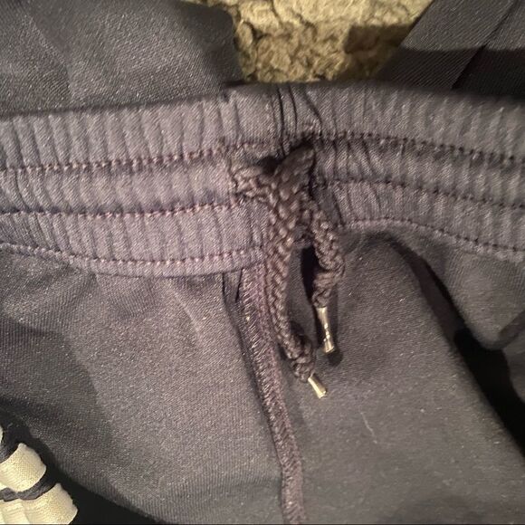 ADIDAS Navy Joggers Size Medium Size Stripes - Picture 8 of 16